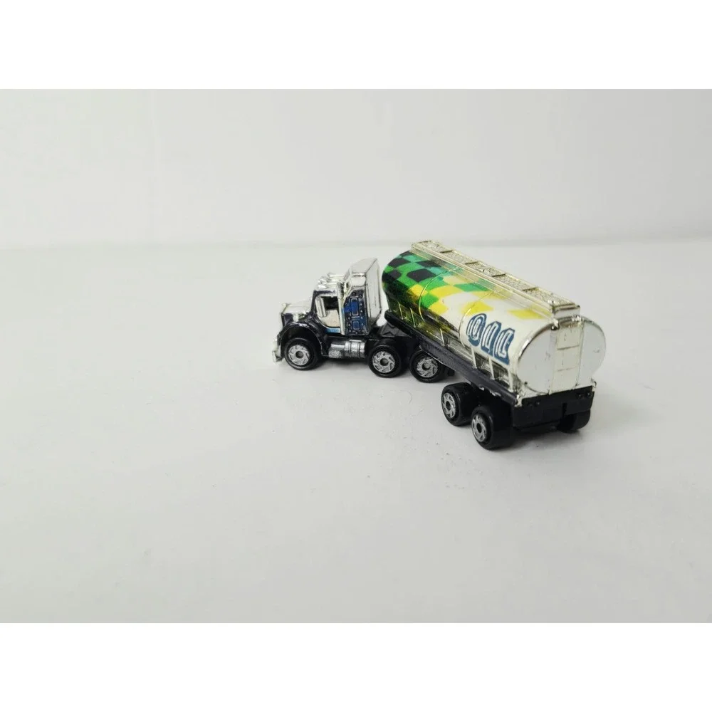 Vintage Galoob Micro Machines Classy Chrome Oil Tanker